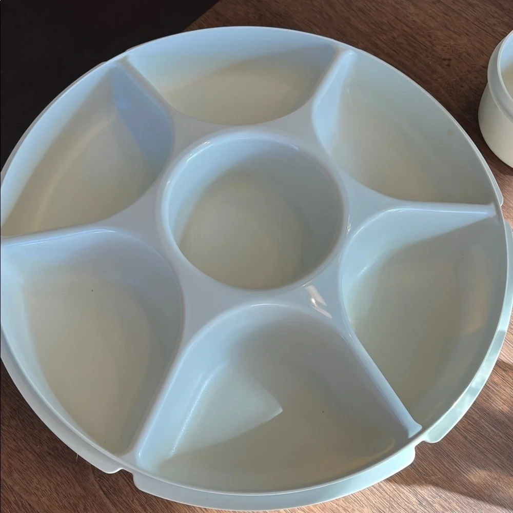 Vintage Tupperware Divided Veggie Dip Tray #1665-5 & Dip Bowl w/lids Almond